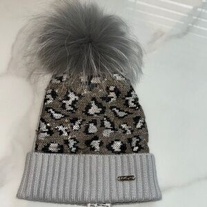 NWT Bari Lynn Leo Fox Pom PomChic Leopard Sequince Print Kids Beanie